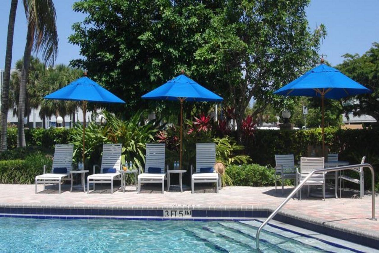 Courtyard By Marriott Fort Lauderdale East / Lauderdale-By-The-Sea Exterior foto