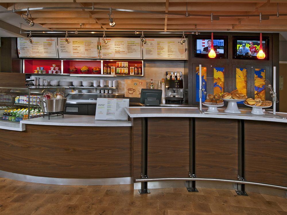 Courtyard By Marriott Fort Lauderdale East / Lauderdale-By-The-Sea Exterior foto